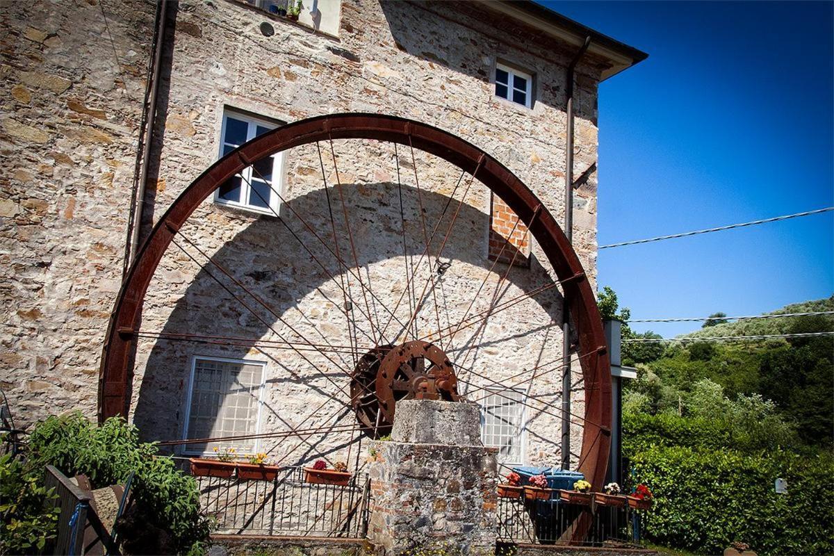 Apartamento La Terrazza Del Vecchio Mulino SantʼAndrea di Compito Exterior foto