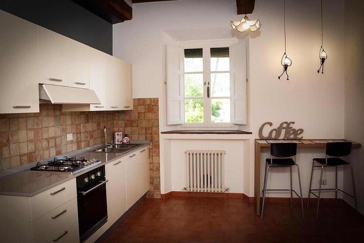 Apartamento La Terrazza Del Vecchio Mulino SantʼAndrea di Compito Exterior foto
